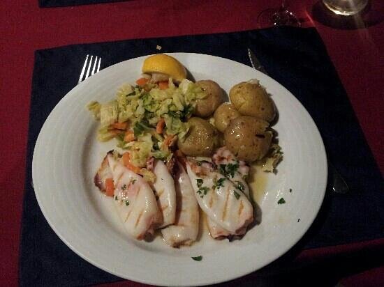 Lulas Grelhadas com Batatas A Murro